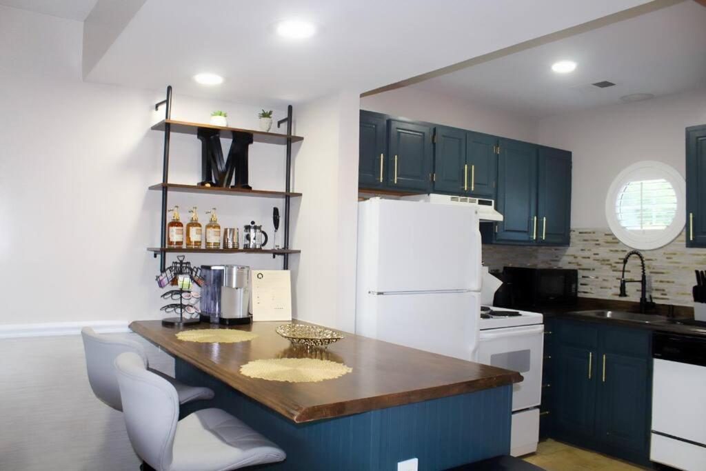 Cozy French Style Villa- 3 Bed-Casino-Pools-Jacuzzi Norwich Eksteriør bilde